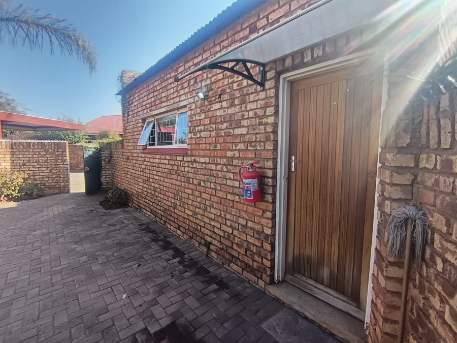 2 Bedroom Property for Sale in New Park Northern Cape